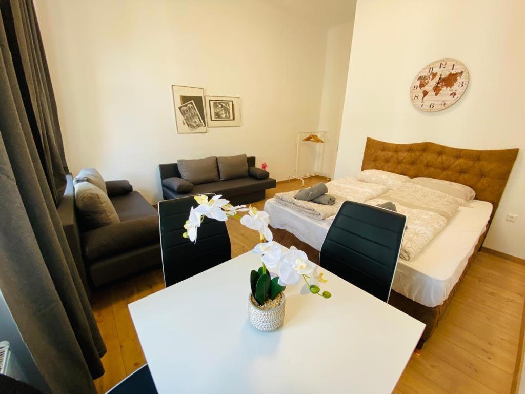 Quad-Room Near Prater Stern Vienna Exterior photo